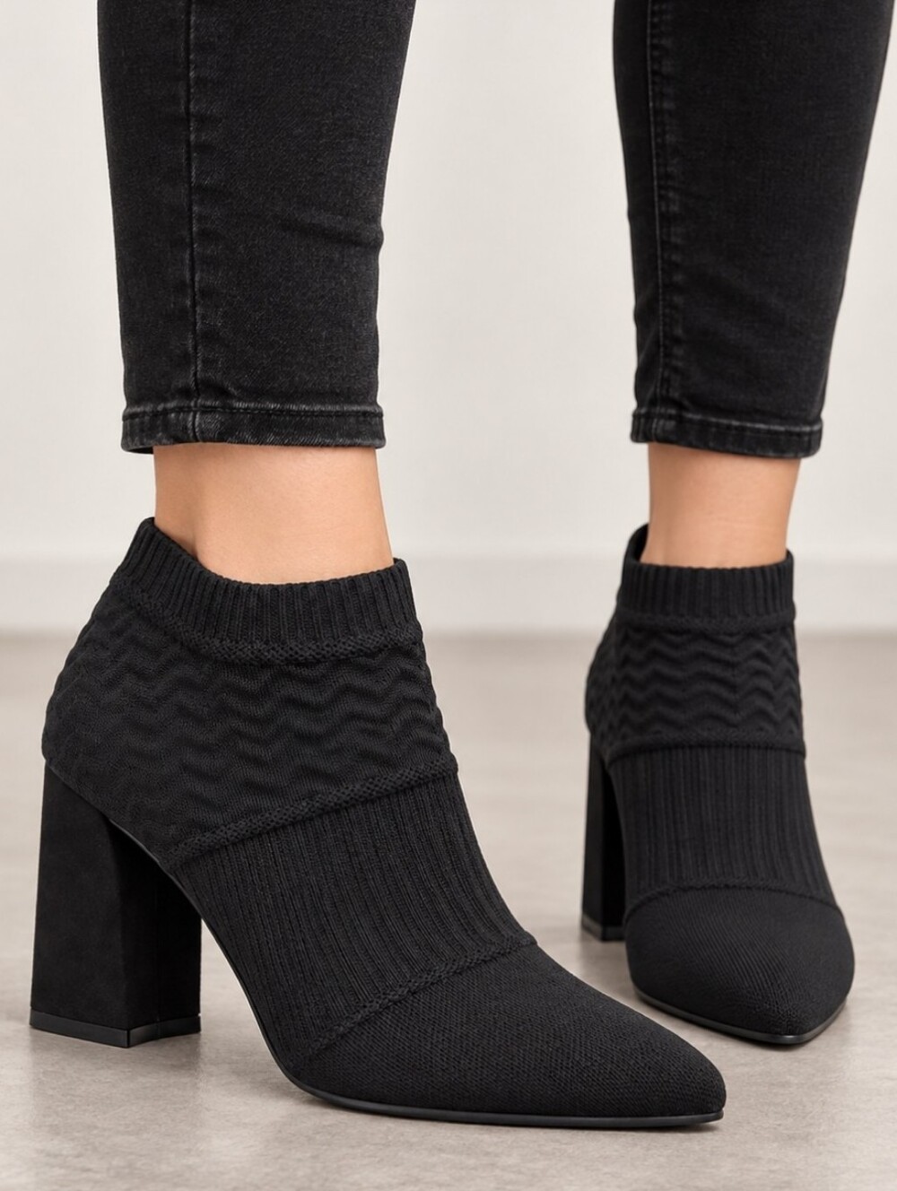 Impo Stretch Temma Feminine Minimalist Textured Knit Pointy Toe Sock Bootie 6.5M